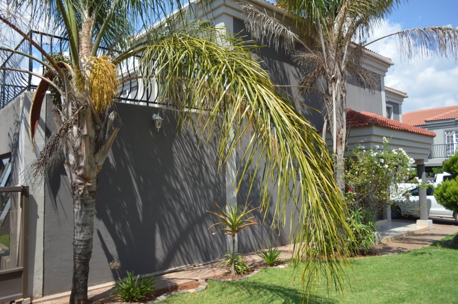 5 Bedroom Property for Sale in Doringkruin North West